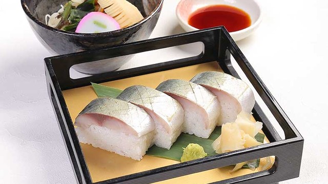 ☆数量限定☆　鯖寿司とにゅう麺