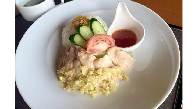蒸し鶏のネギソースがけライス